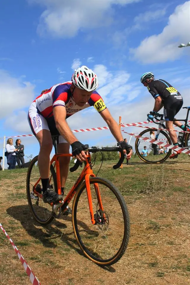 Andrew Wellings Somerset Road Club in Cyclo cross action