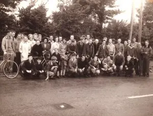 History of Somerset Road Club - a photo of members taken in 1946